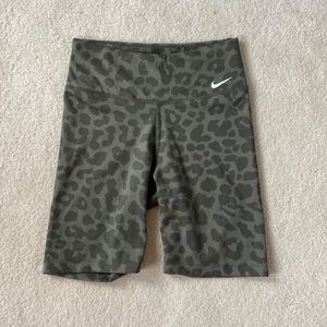 Nike Biker Short💚